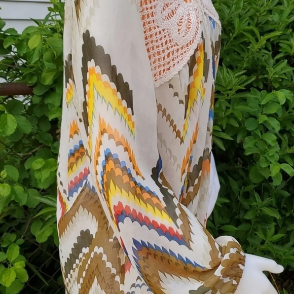 Umgee lacy boho sheer top L - Picture 3 of 11